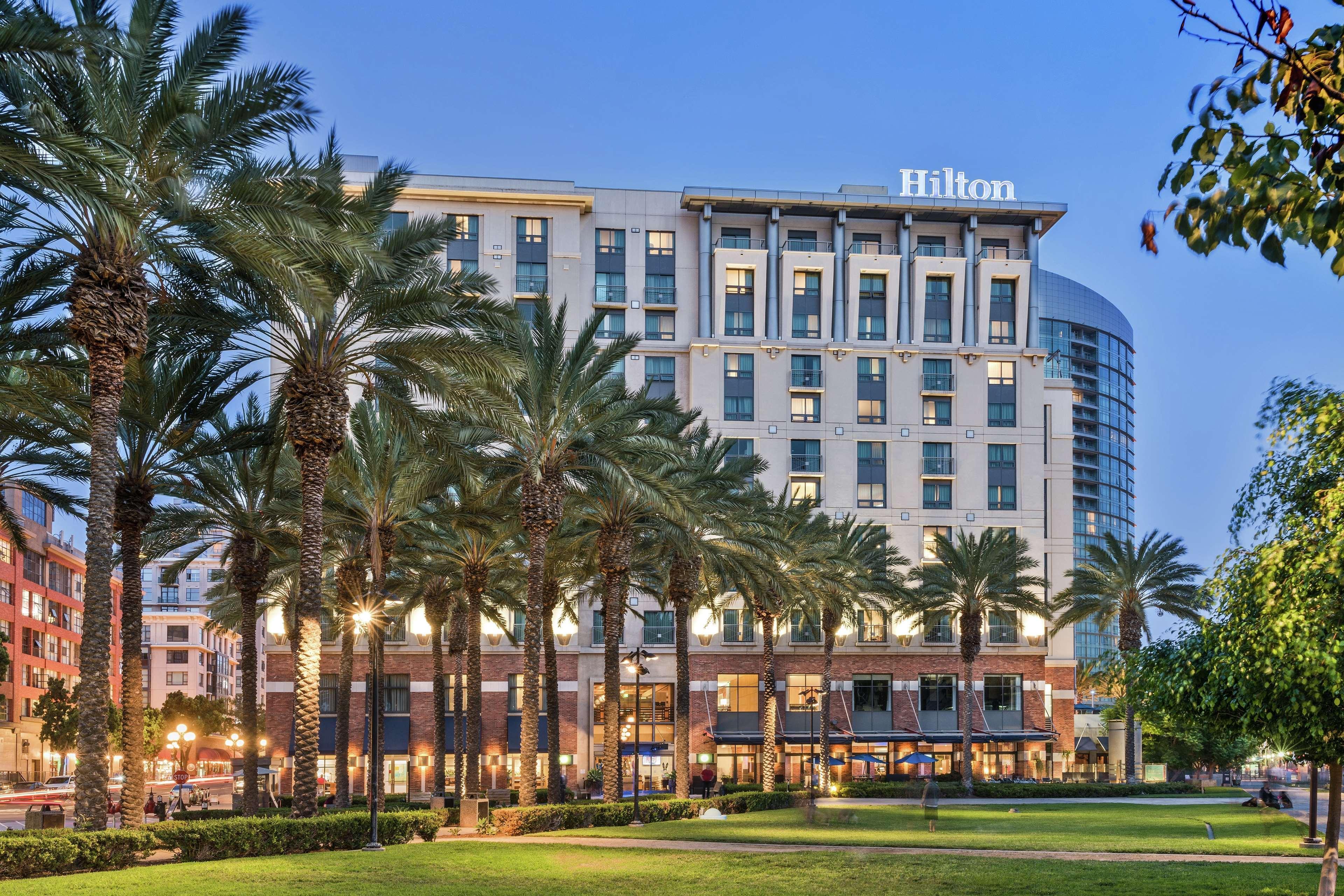 Hilton San Diego Gaslamp Quarter Exterior photo