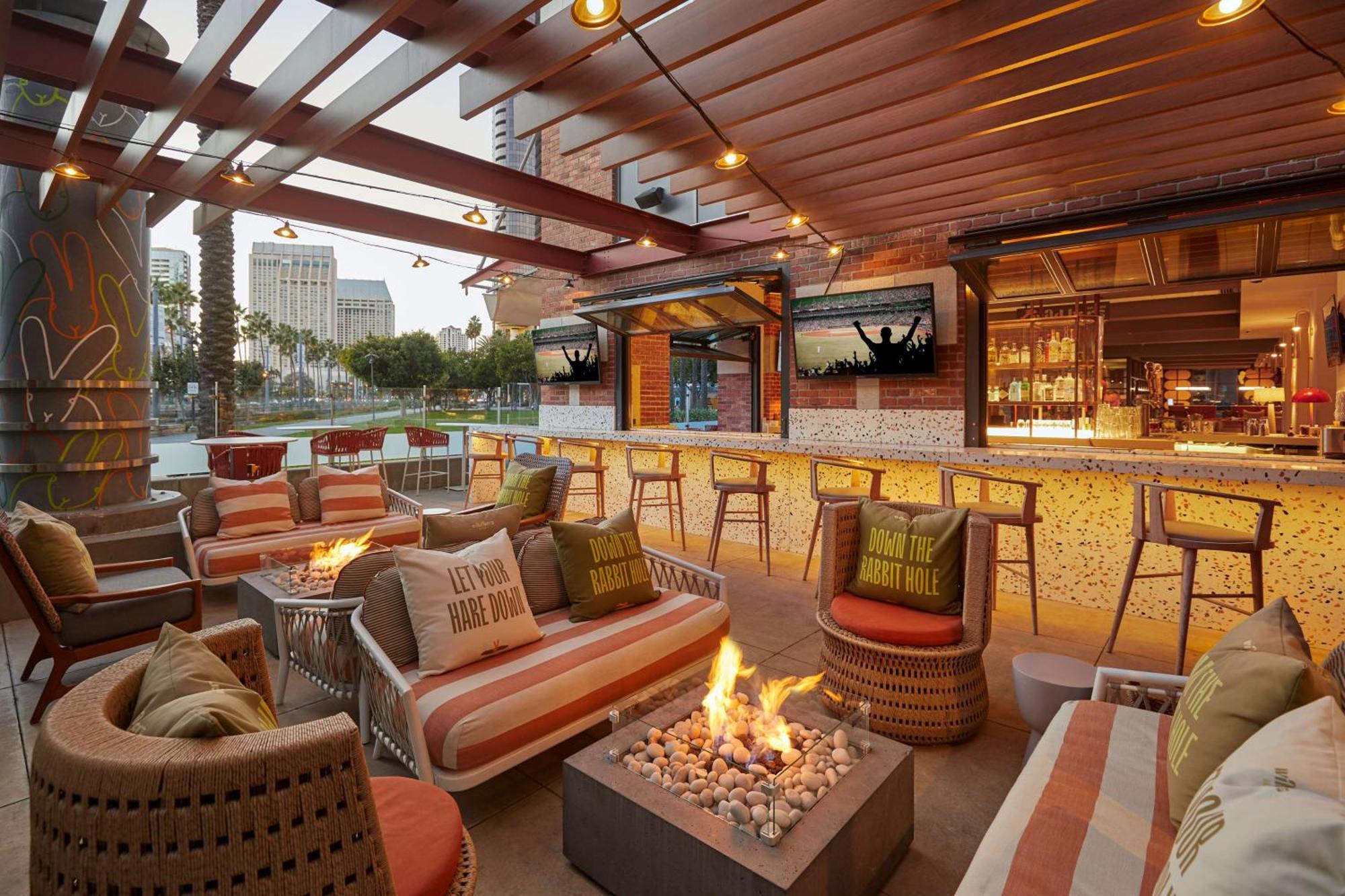 Hilton San Diego Gaslamp Quarter Exterior photo